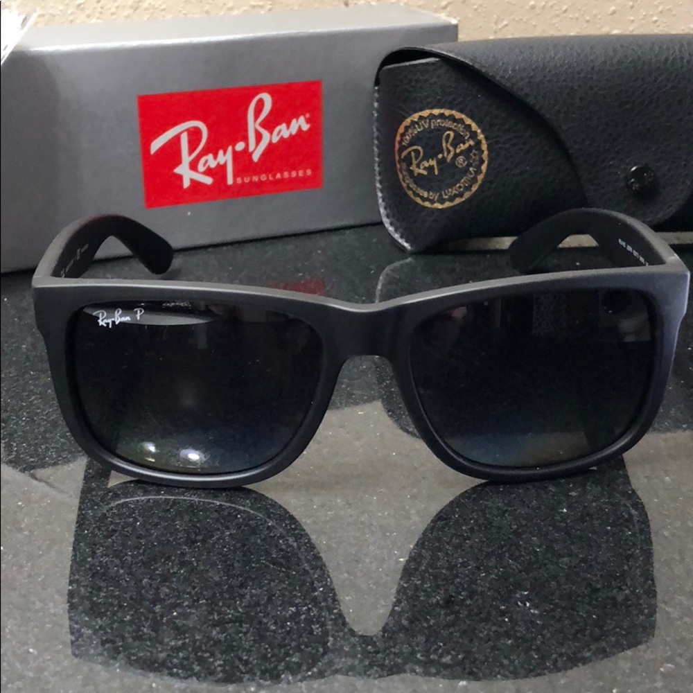 NWT Ray-Ban Polarized . Justin style sunglasses - Picture 2 of 6